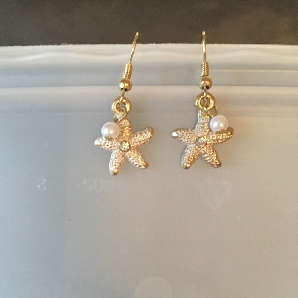 3/$10 faux pearl and rhinestone starfish earrings